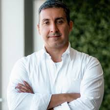 Renato Paranhos - Investimento em Leilões de Imóveis